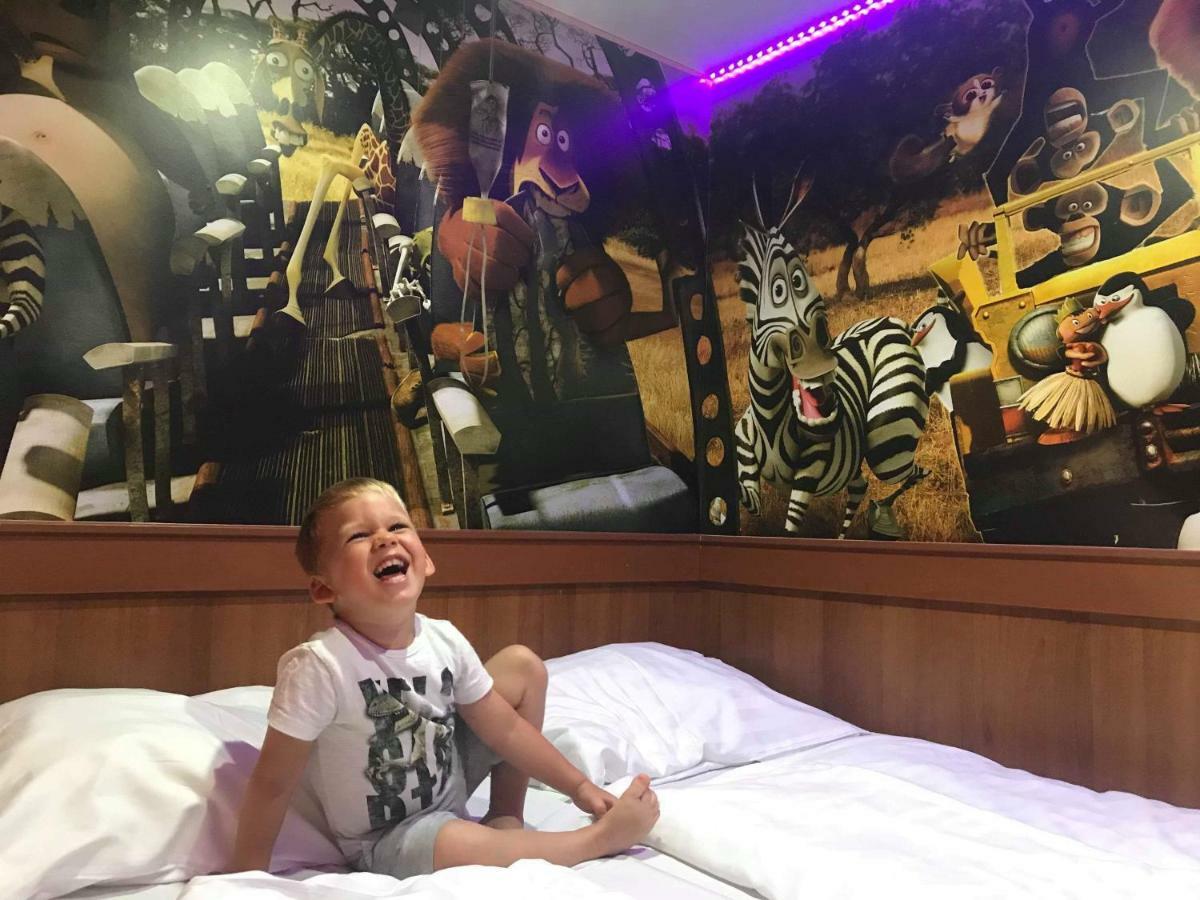 Gyulai Meseház Apartman Bagian luar foto