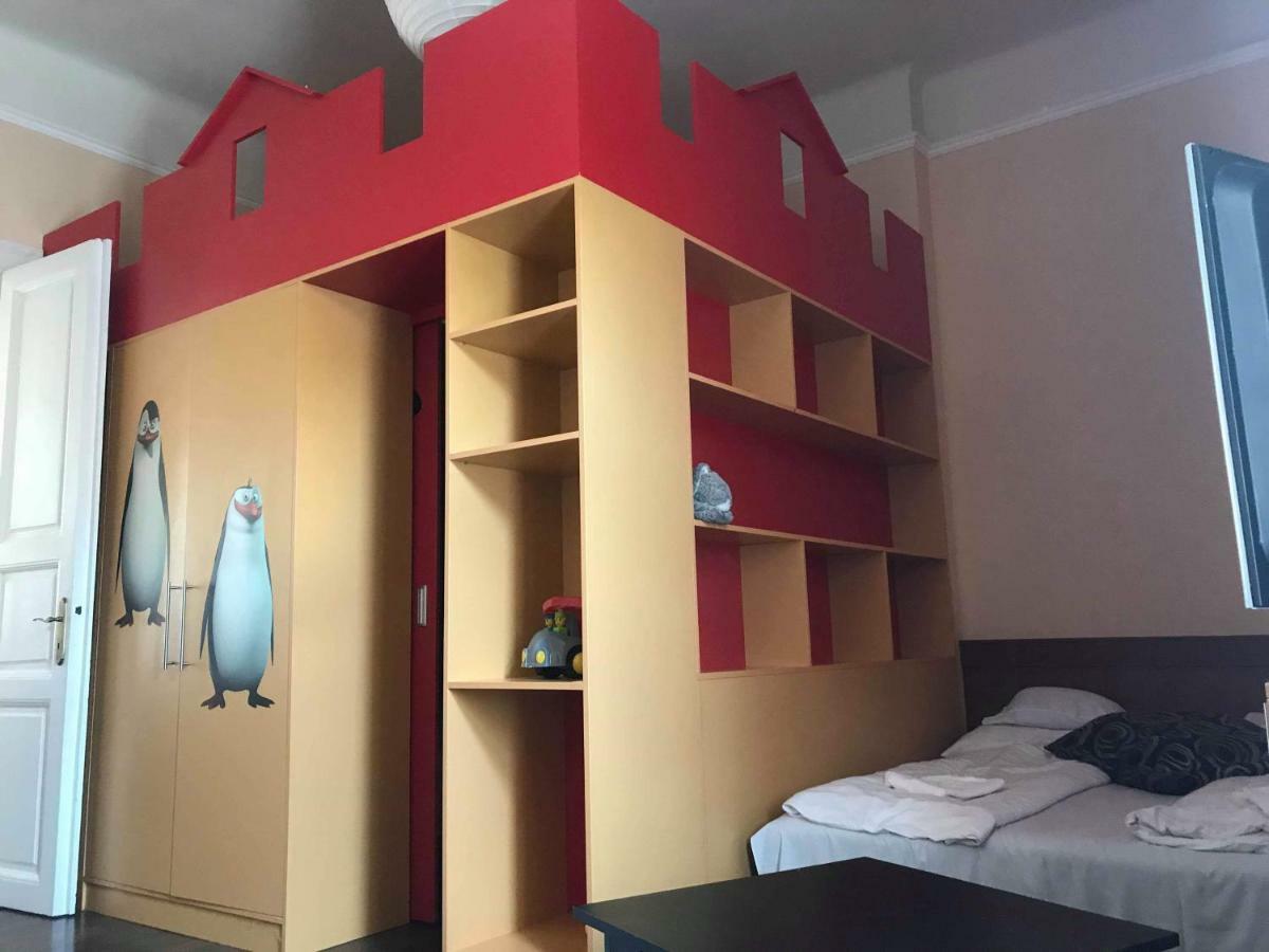 Gyulai Meseház Apartman Bagian luar foto