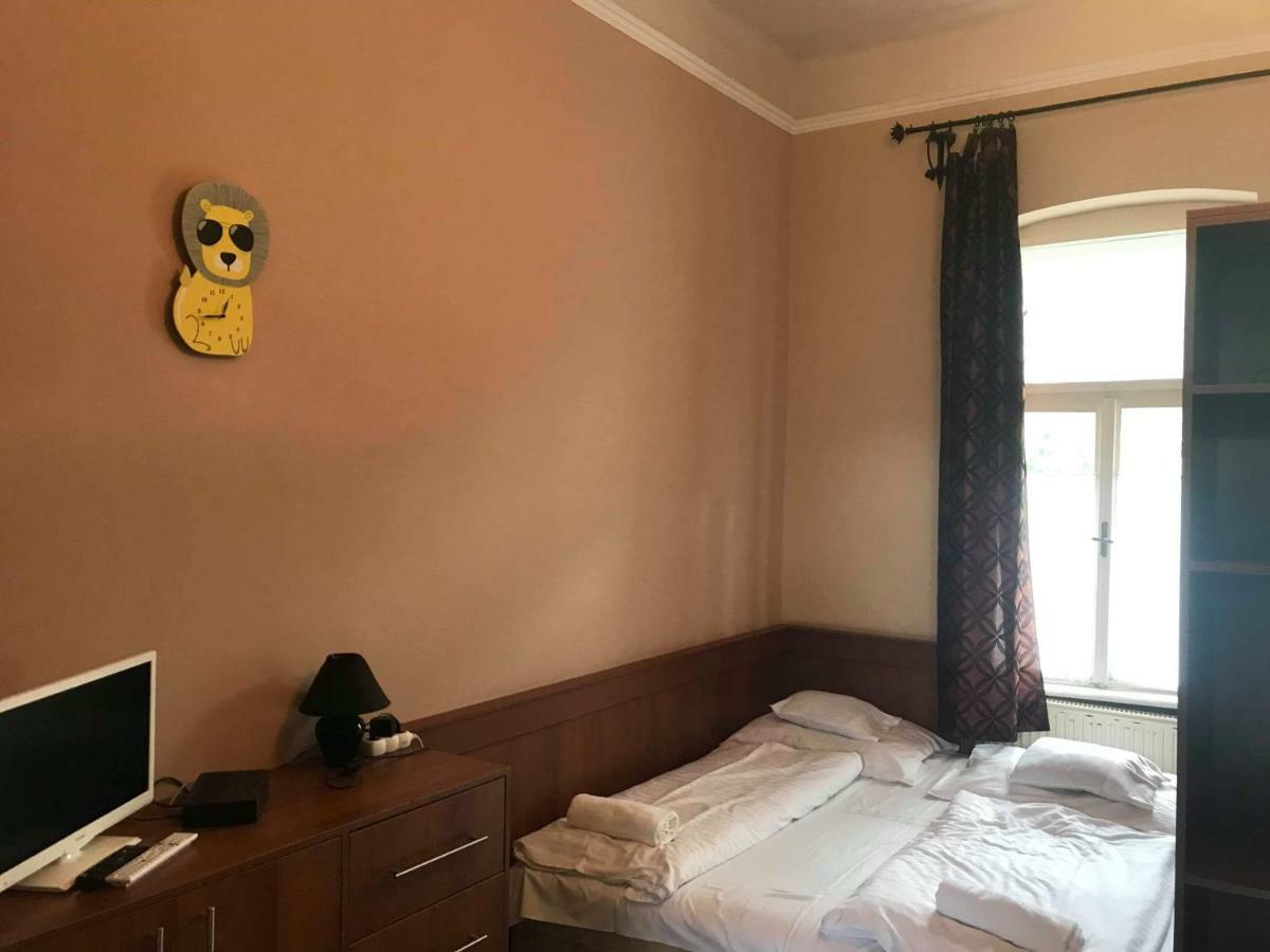 Gyulai Meseház Apartman Bagian luar foto