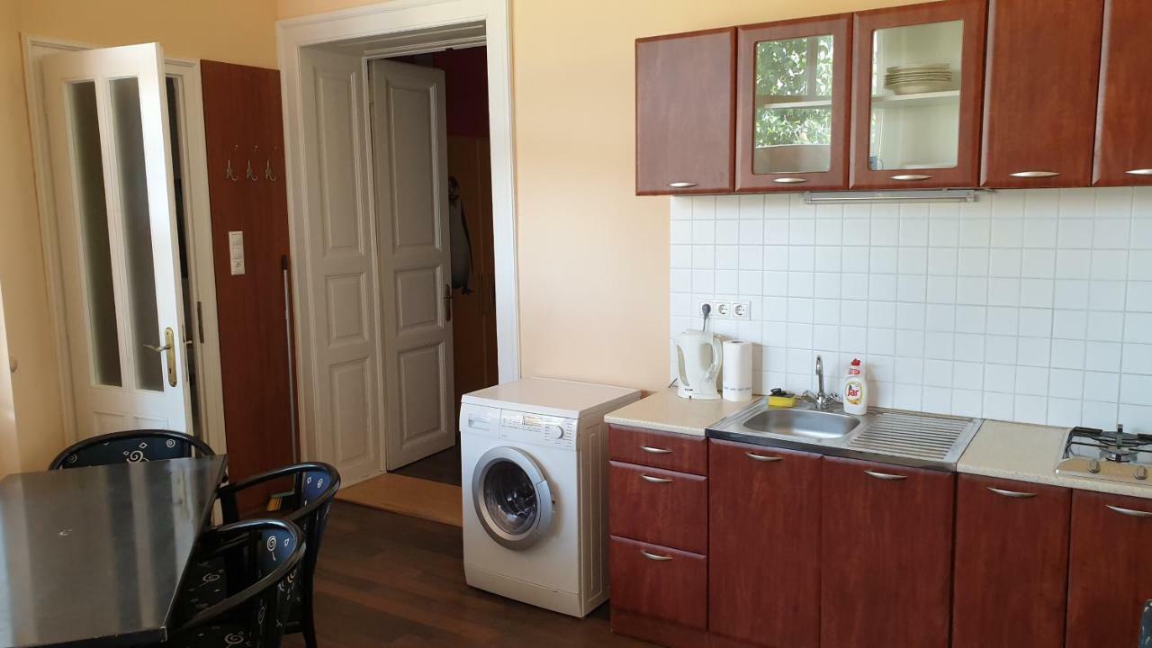 Gyulai Meseház Apartman Bagian luar foto